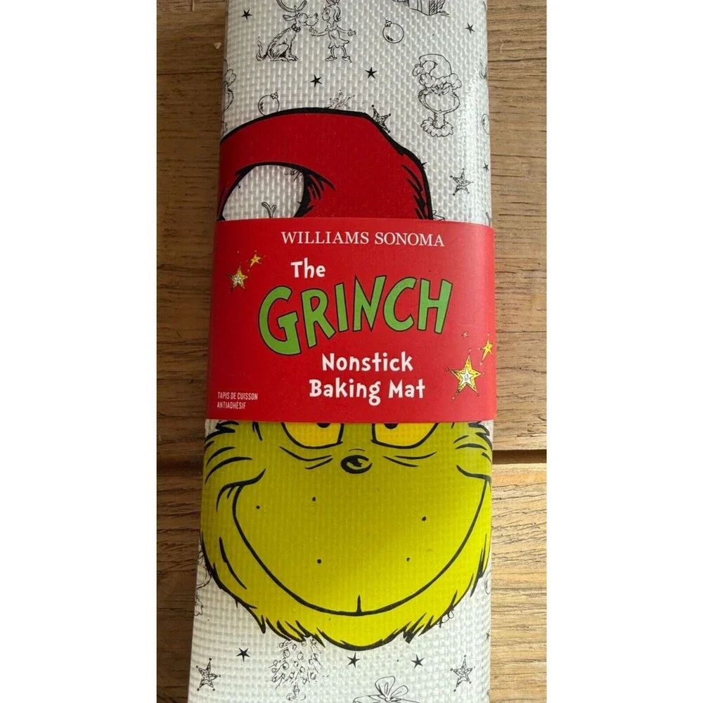 Williams Sonoma The Grinch Nonstick Silicone Baking Mat 16.5 x 11.5 NEW